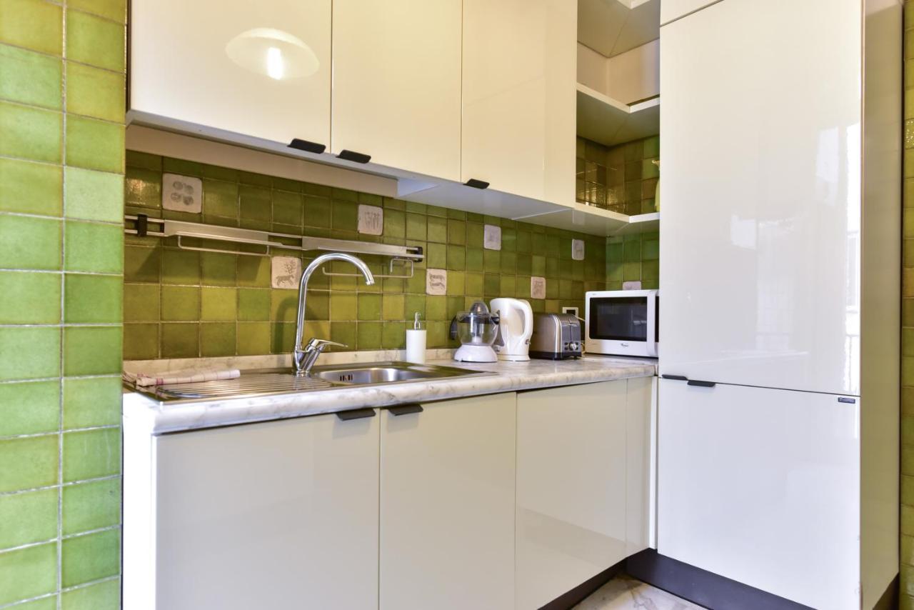 Elegant & Cozy Apartment In The Heart Of Roma Ngoại thất bức ảnh