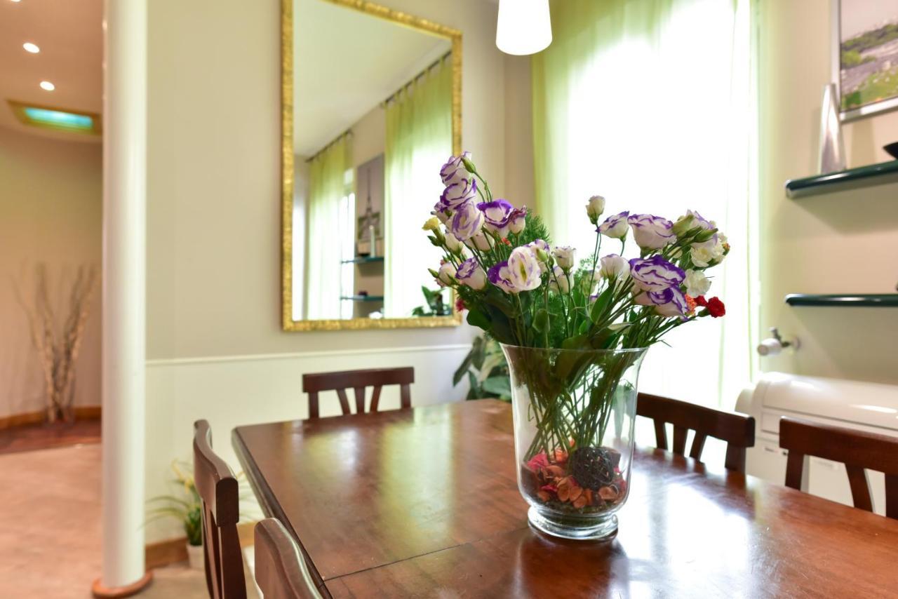 Elegant & Cozy Apartment In The Heart Of Roma Ngoại thất bức ảnh