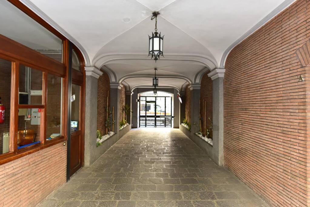 Elegant & Cozy Apartment In The Heart Of Roma Ngoại thất bức ảnh